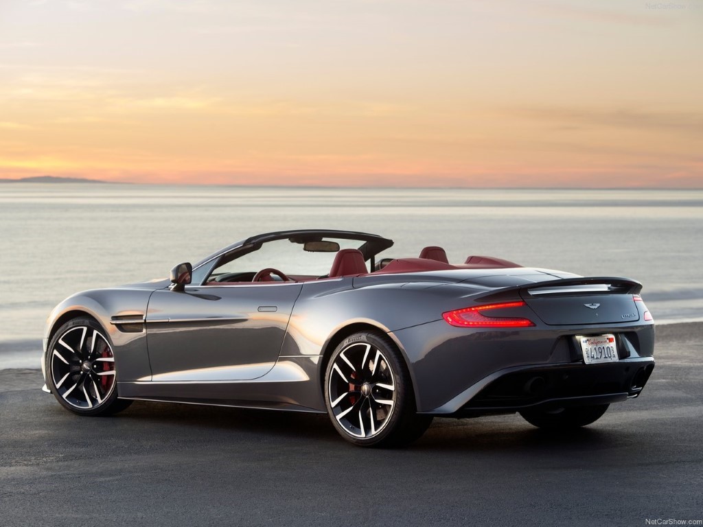 Aston Martin Vanquish Volante 5.9 V12 Touchtronic III